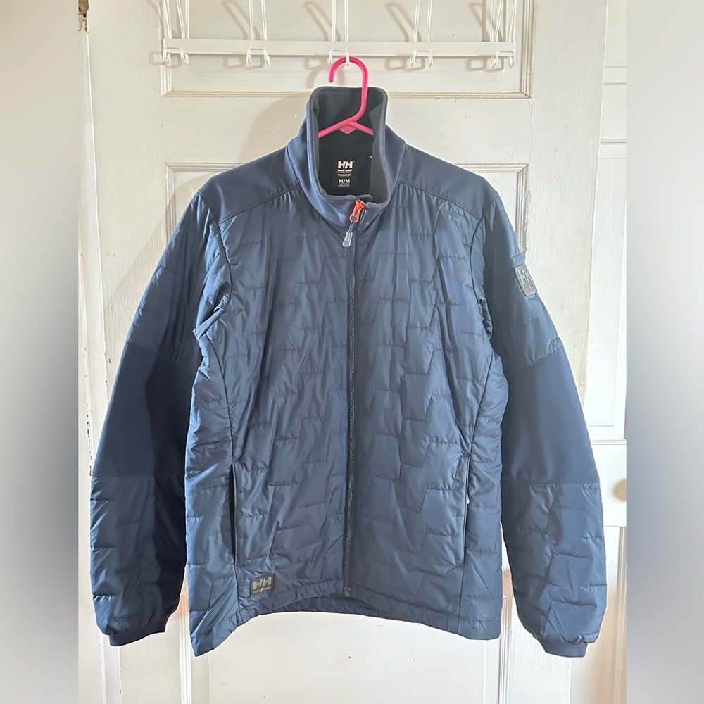 HELLY HANSEN - elegant yet casual, a great look for any occasion